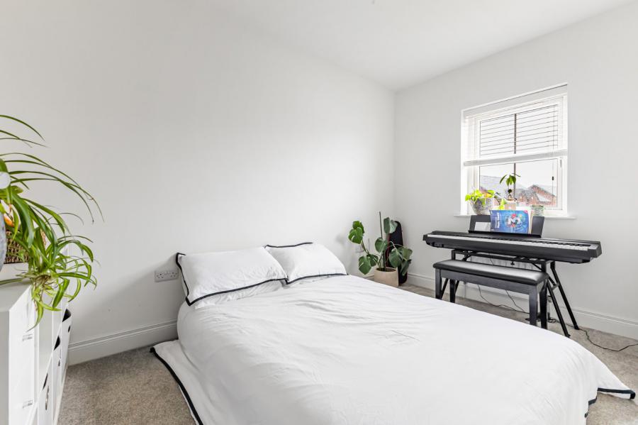 9 Helens Wood Crescent