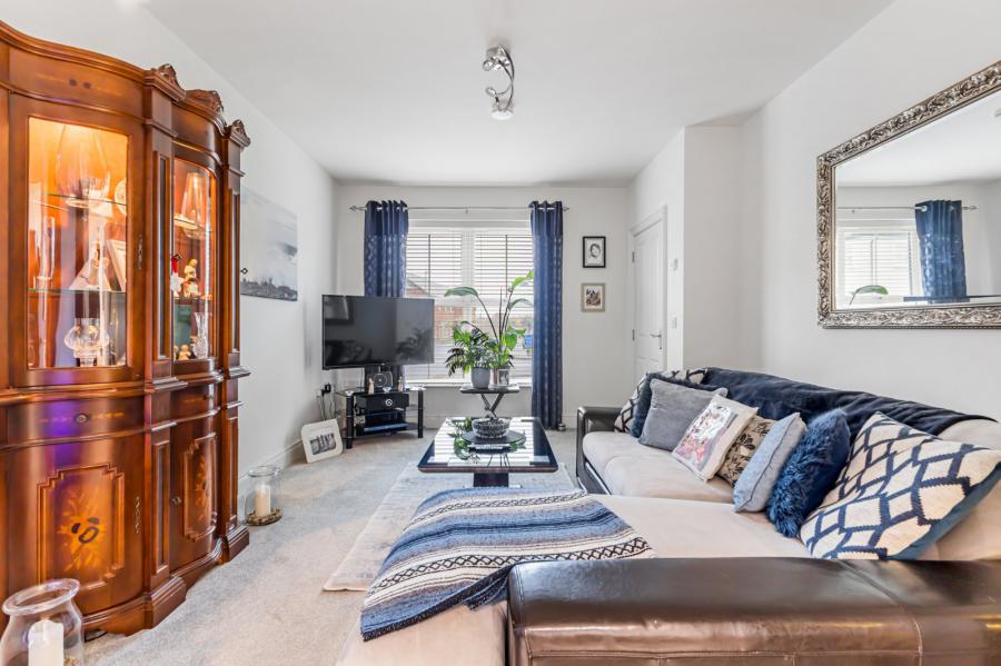 9 Helens Wood Crescent