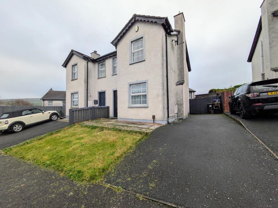 4 Strone Park, Dundonald, Belfast, BT16 1UW