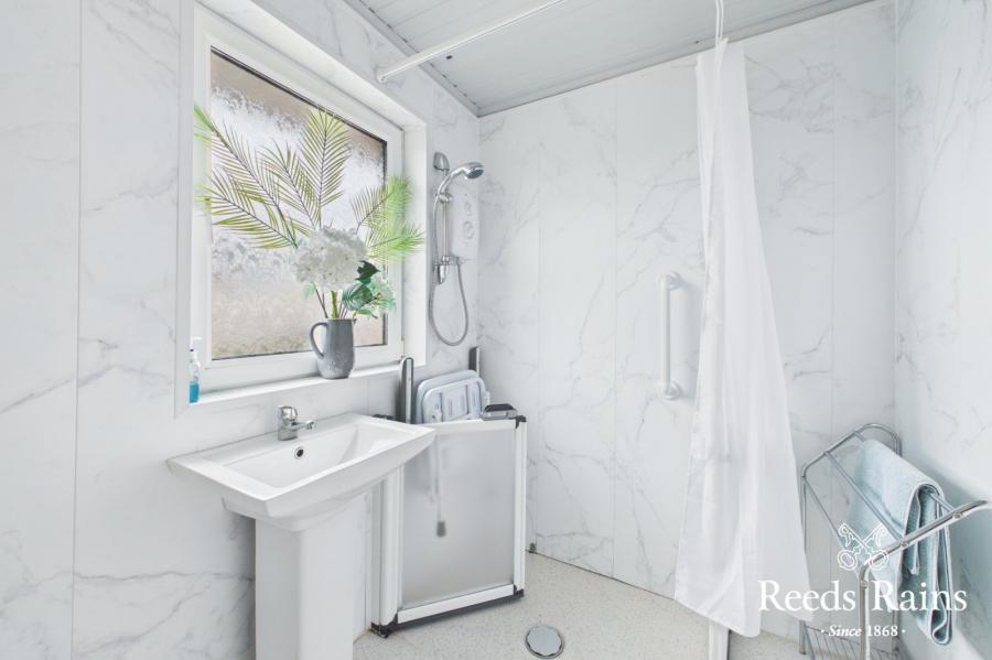 16 Ballyminetragh Gardens