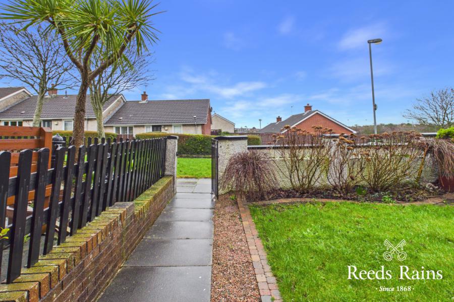 16 Ballyminetragh Gardens