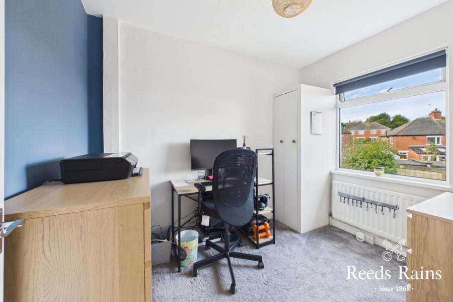 30 Grovehill Gardens