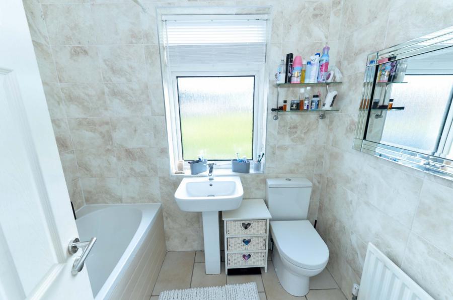 4 Ballymaconnell Road South