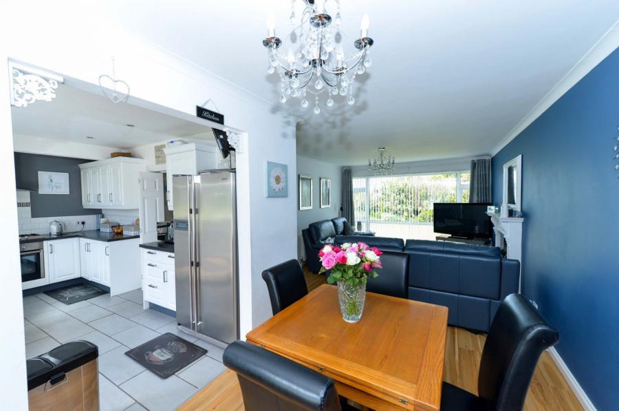 4 Ballymaconnell Road South