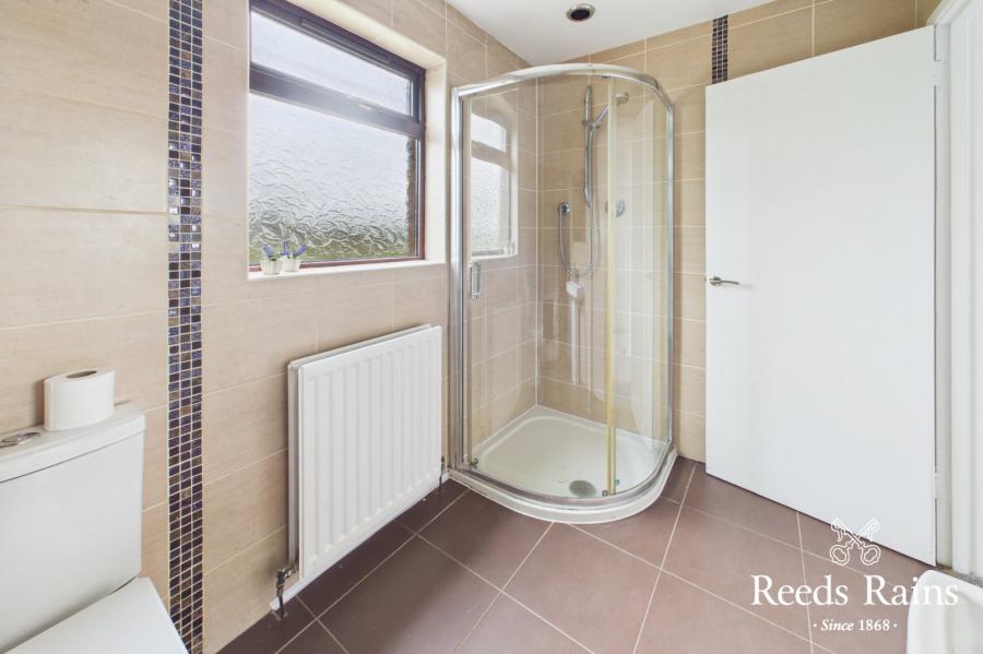 10 Balmoral Crescent