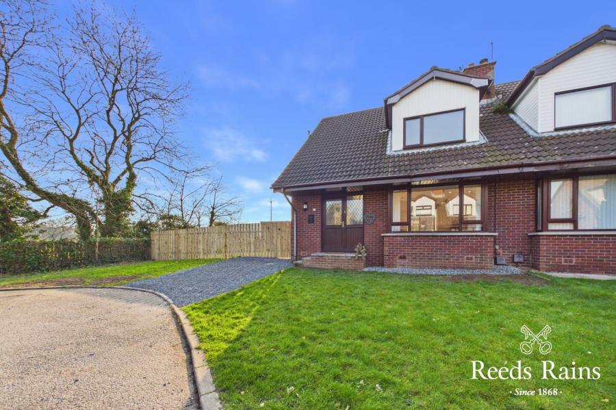 10 Balmoral Crescent