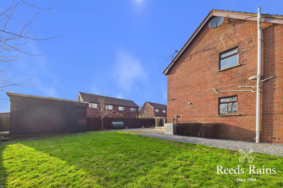 10 Balmoral Crescent