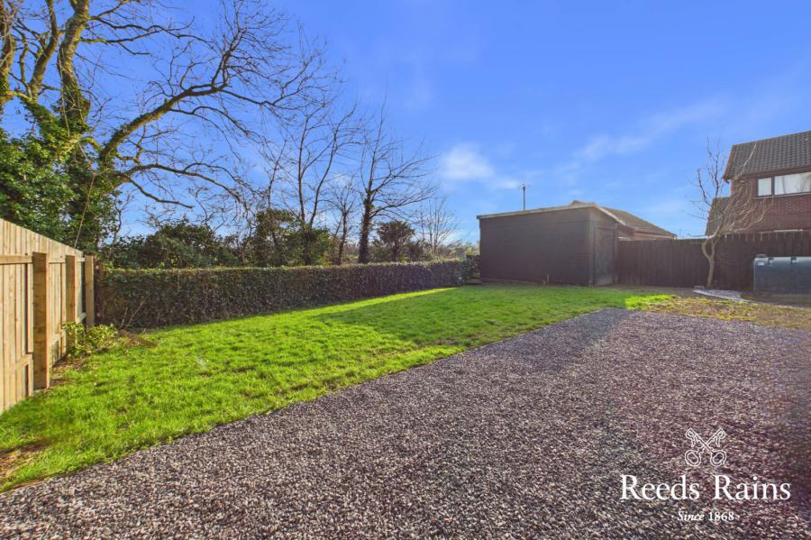 10 Balmoral Crescent