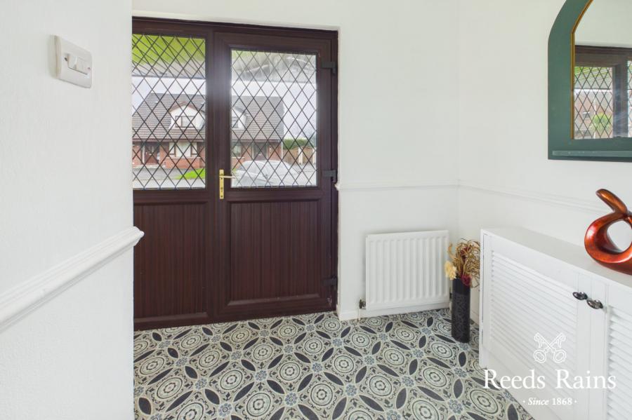 10 Balmoral Crescent