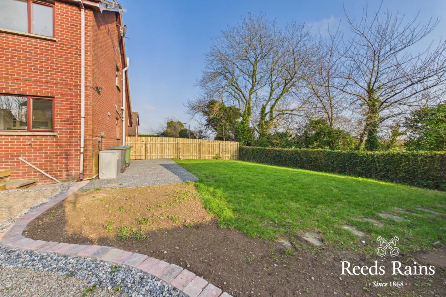 10 Balmoral Crescent