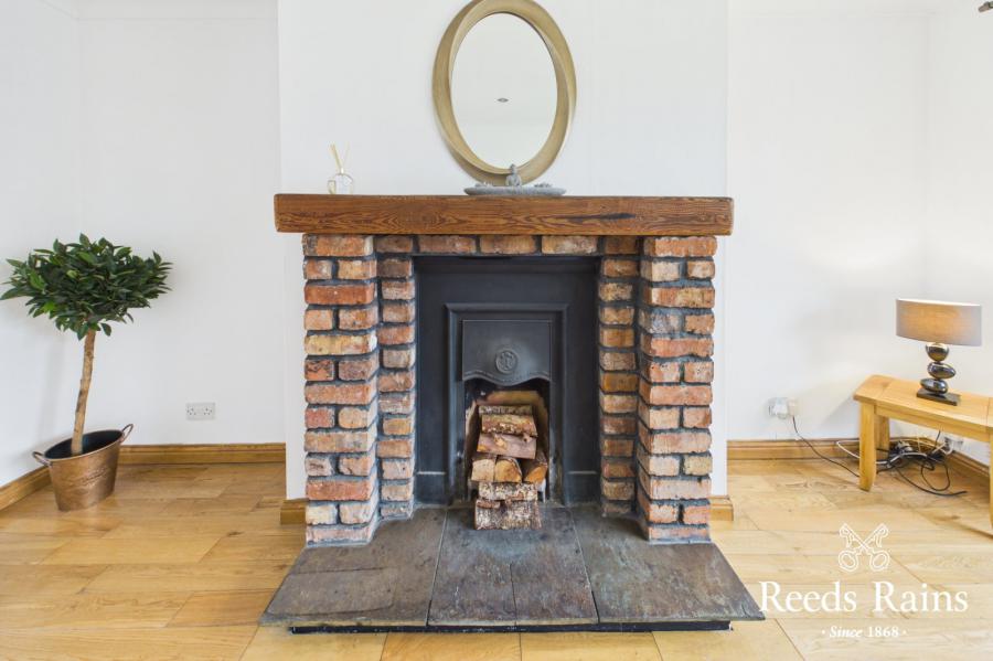 10 Balmoral Crescent