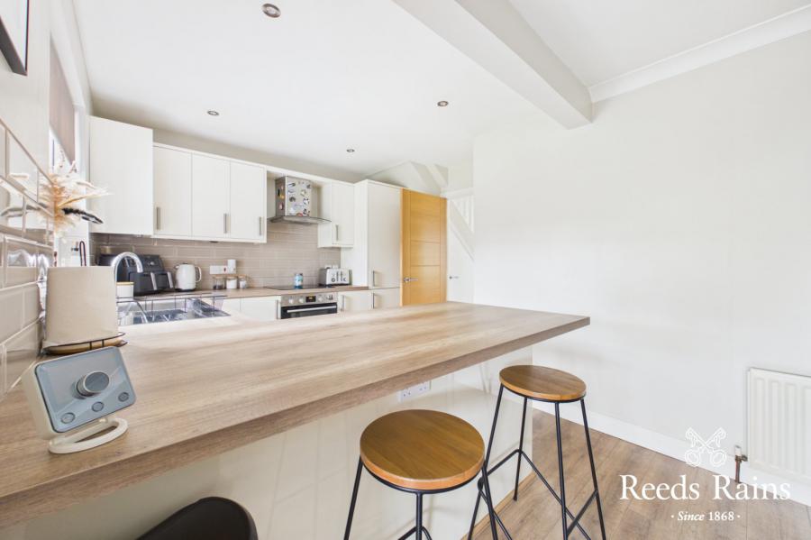 51 Sinclair Road North