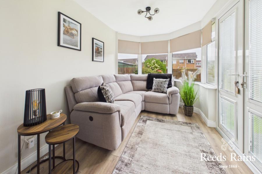 51 Sinclair Road North