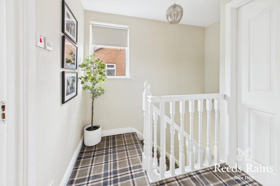 51 Sinclair Road North