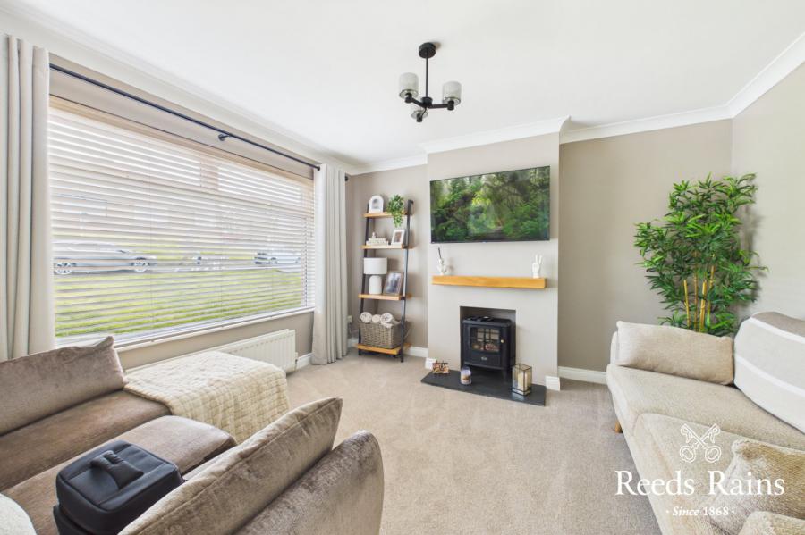 51 Sinclair Road North