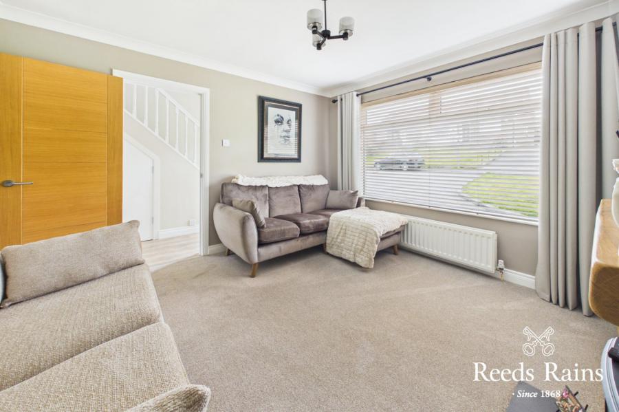 51 Sinclair Road North