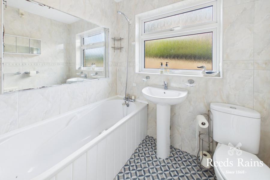 36 Ballymacormick Avenue