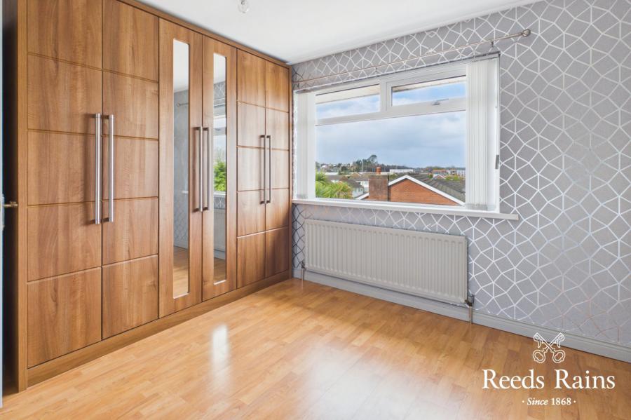 50 Cleland Park North