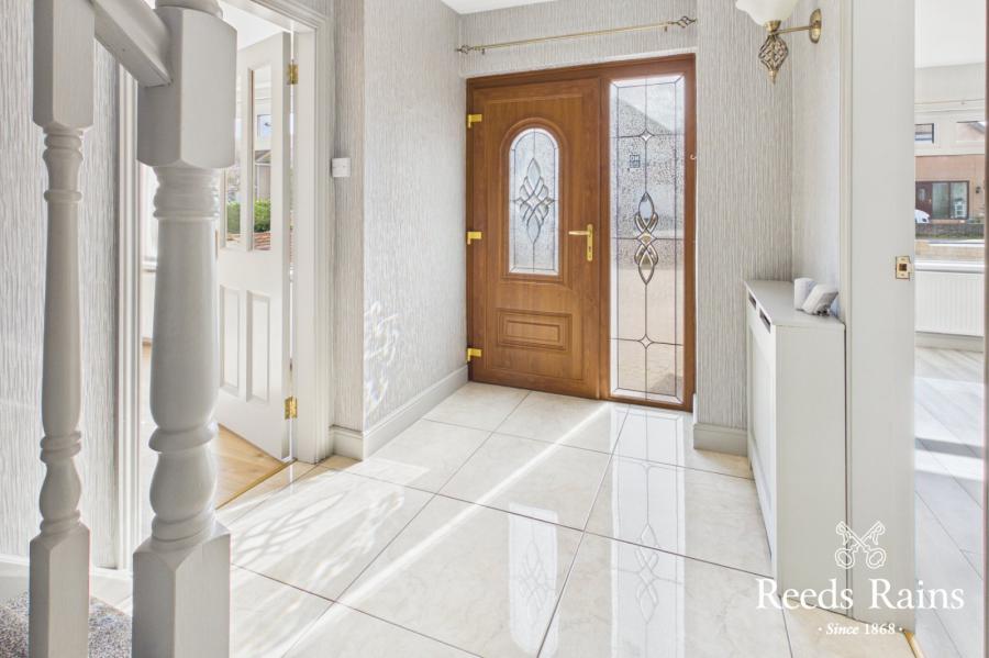 50 Cleland Park North