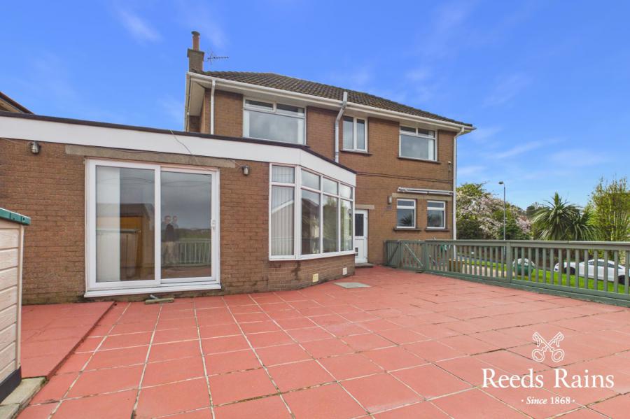 50 Cleland Park North