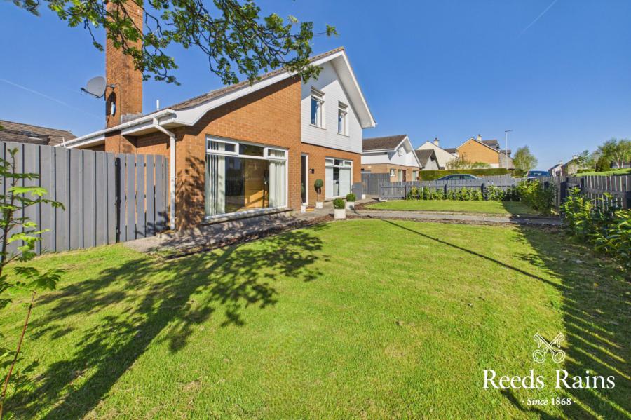 1 Rossinver Gardens