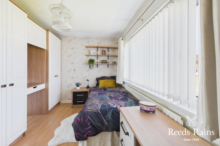 10 Beechfield Avenue