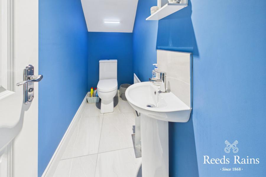 44 Helens Wood Green