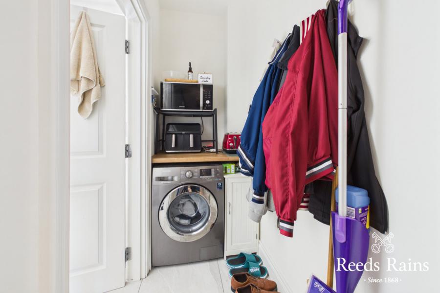 44 Helens Wood Green