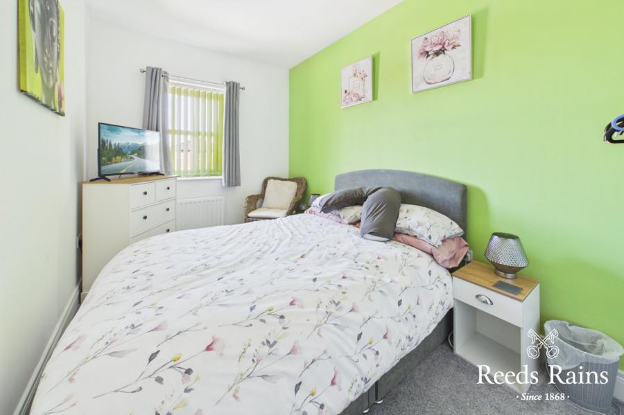 44 Helens Wood Green