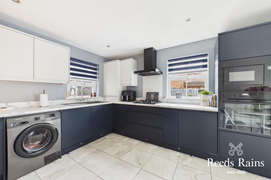 2 Bridgelea Park