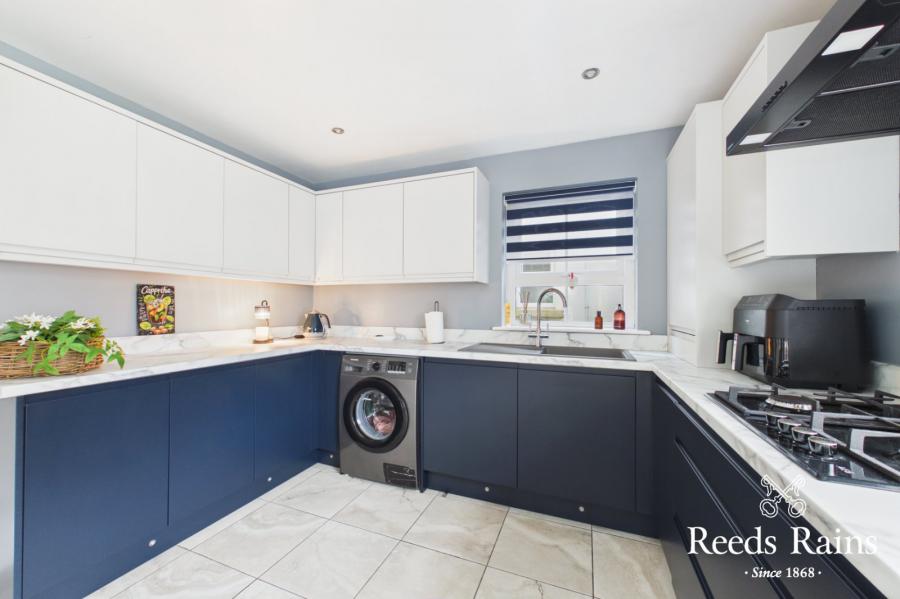 2 Bridgelea Park