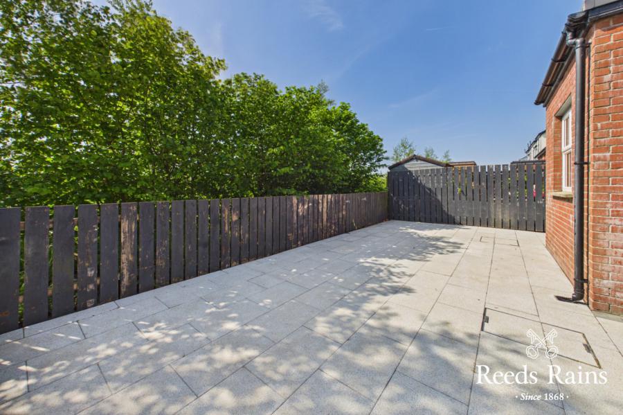131 Linen Crescent