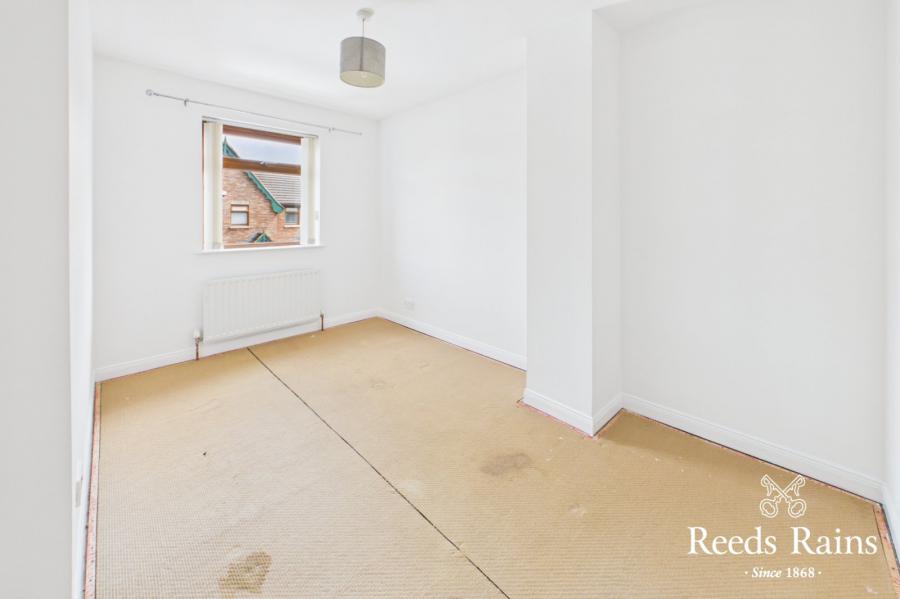 27 Stonebridge Gardens