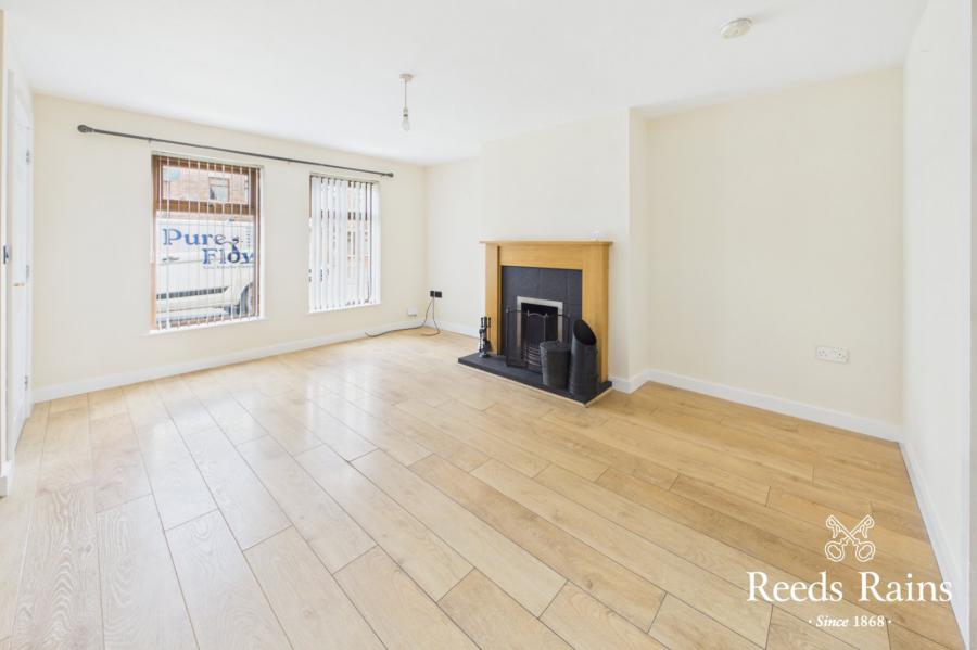 27 Stonebridge Gardens