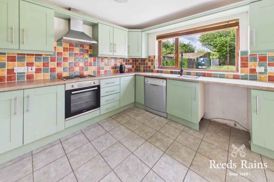 27 Stonebridge Gardens