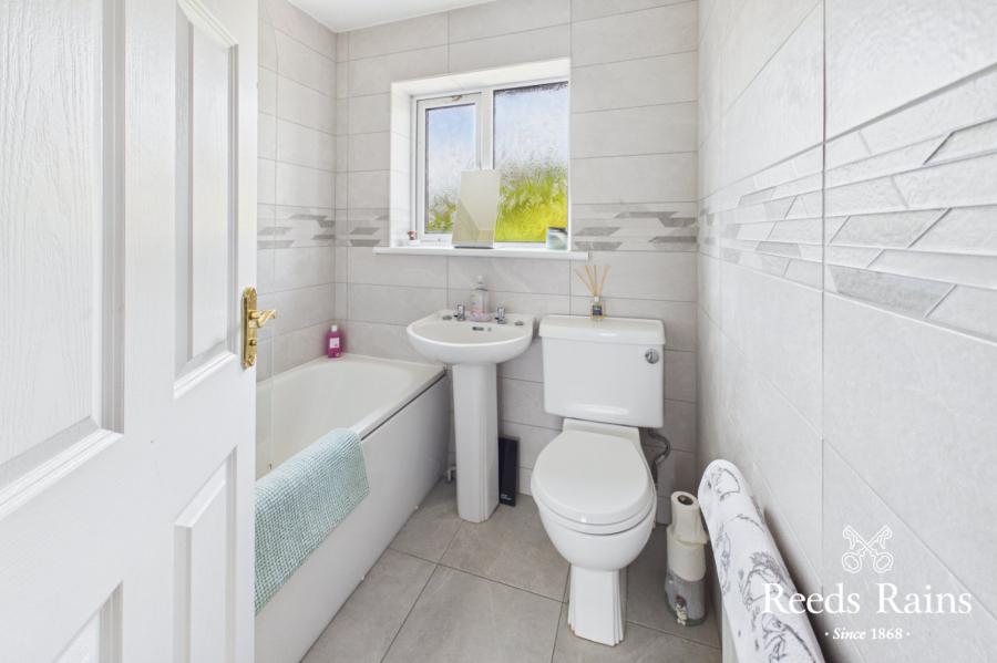 34 Whitehill Drive