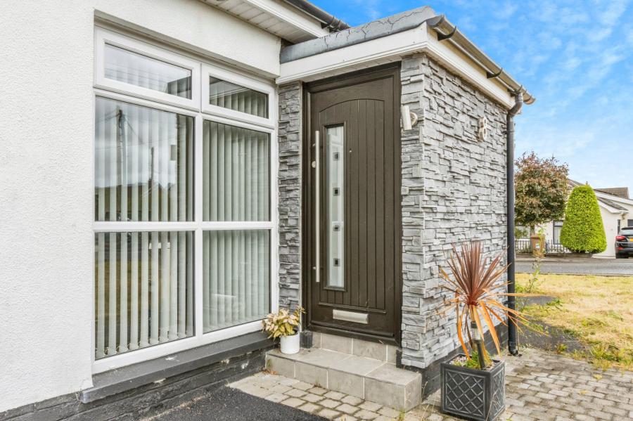 8 Lough Swilly Park