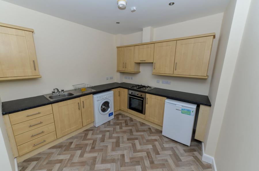 712 College Court Central, King Street