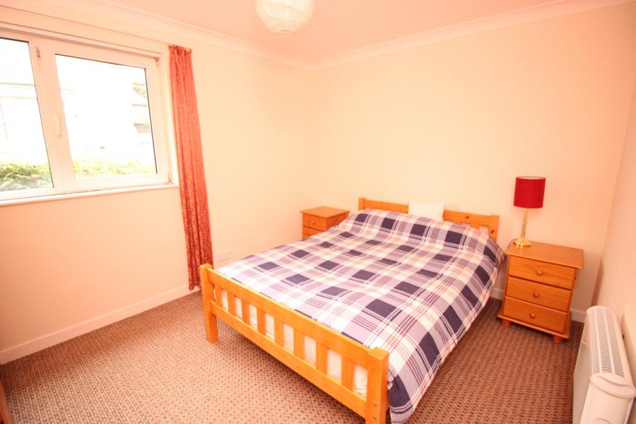 6 Ascot House, Windsor Avenue North