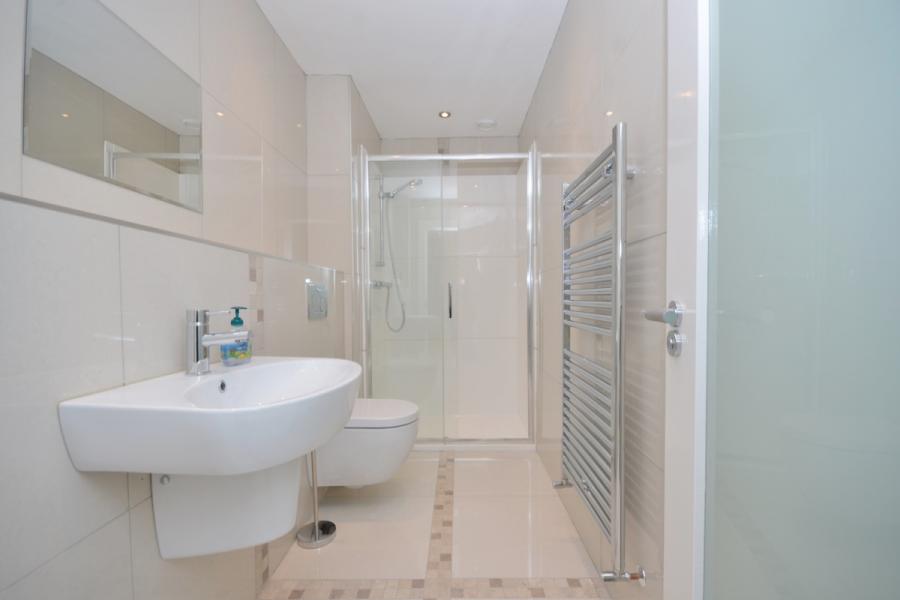 Apartment 1, 2a Marlborough Avenue