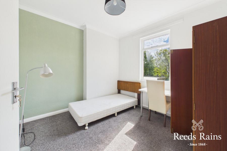 62 Glen Road