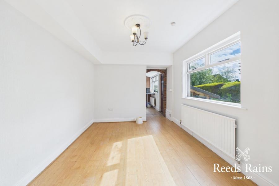 62 Glen Road