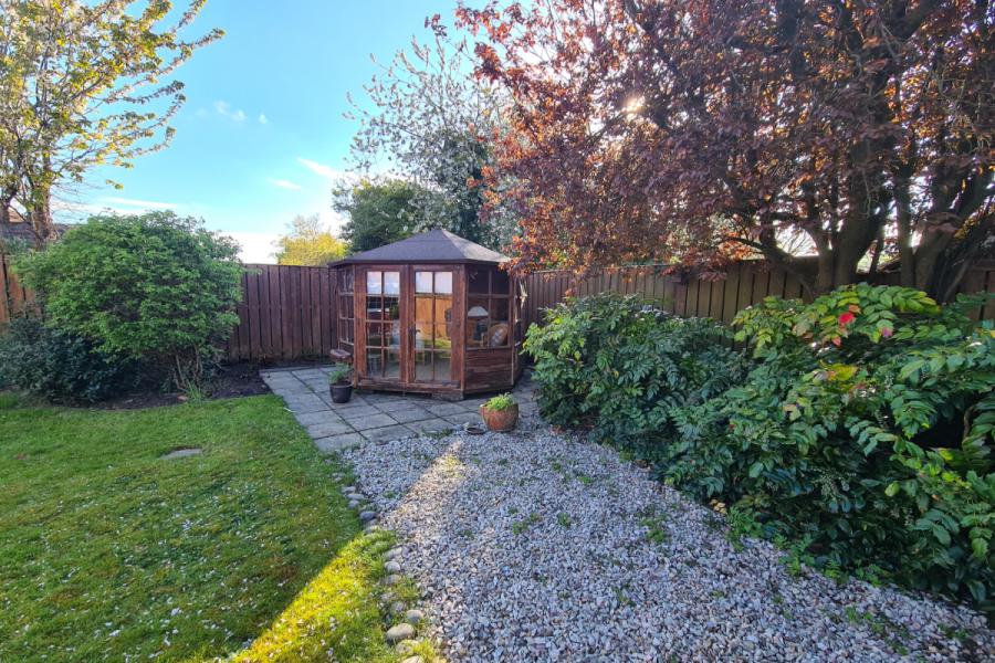 36 Roddens Crescent