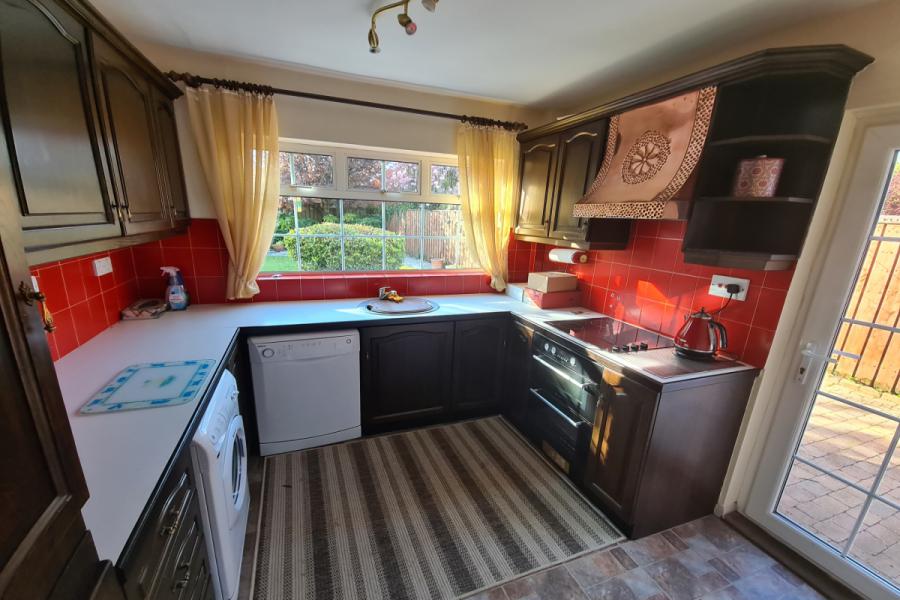 36 Roddens Crescent