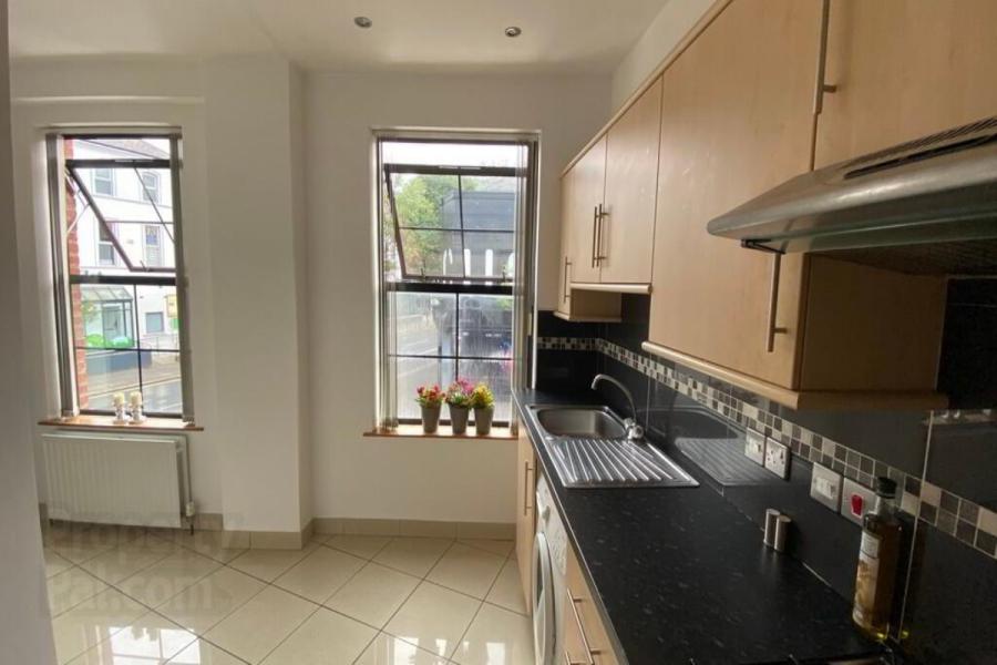 Apartment A, 1 Ashley Avenue