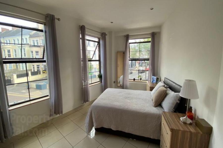 Apartment A, 1 Ashley Avenue