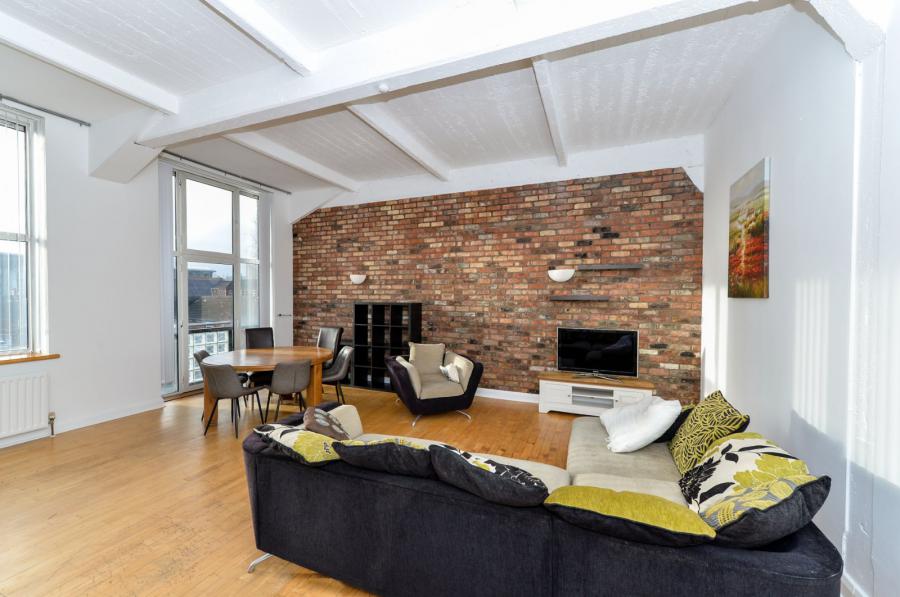 Apartment 205 Somerset Studios, Marcus Ward Street