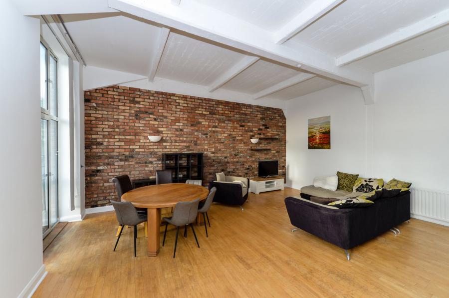 Apartment 205 Somerset Studios, Marcus Ward Street