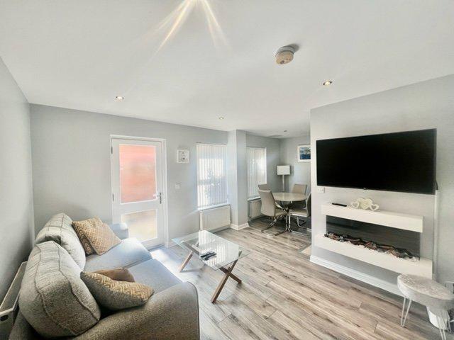 Apartment 6, 1a Fane Street