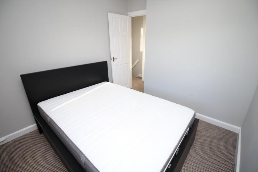 8 Chesham Gardens